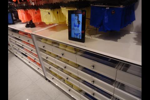 Boux_Avenue_Westfield_London__6_